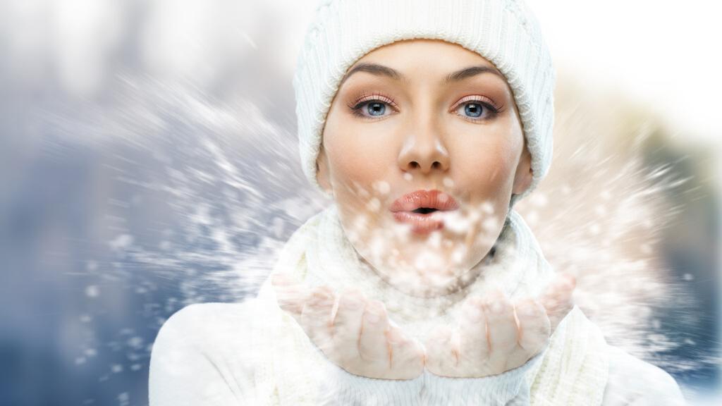 运动 天冷不愿出门运动？6个动作在家提升身体活动代谢，练出紧致身材