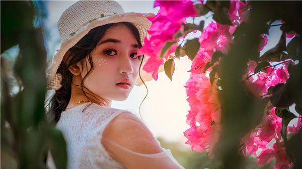妮夏情感|发朋友圈有三条潜规则（精辟）