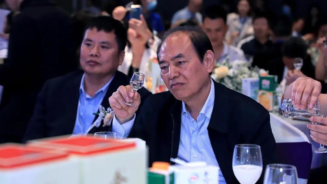 茅台|“不输茅台”的4款酱香酒，便宜好喝口感一流，常喝的都是懂行的