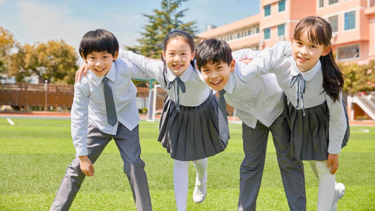 墨菱泛歌 孩子胆子比较小，郑州缘来教育教你3招，让孩子越来越勇敢