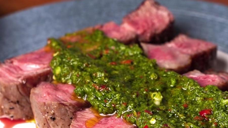 豆芽|做一个有格调的厨师，阿根廷青酱牛排，打开你的料理格局