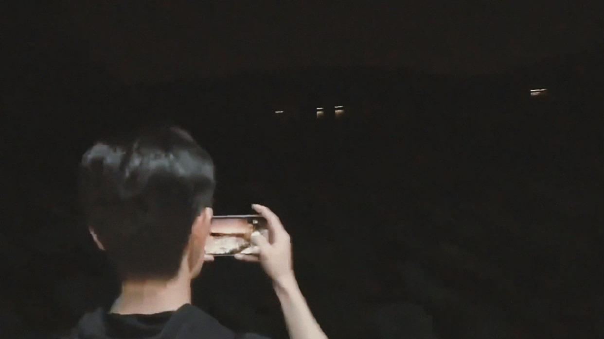 |肖战“新荣誉”加身，热度再出圈，还有三个品牌的新物料