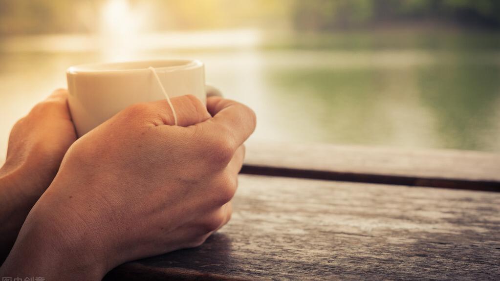 晓丽说情感|和相处舒服的人在一起，幸福感倍增