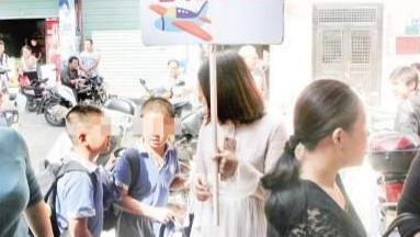 上官天竹 新小区一楼被人购买了两套房子用做学生午托，合法吗？