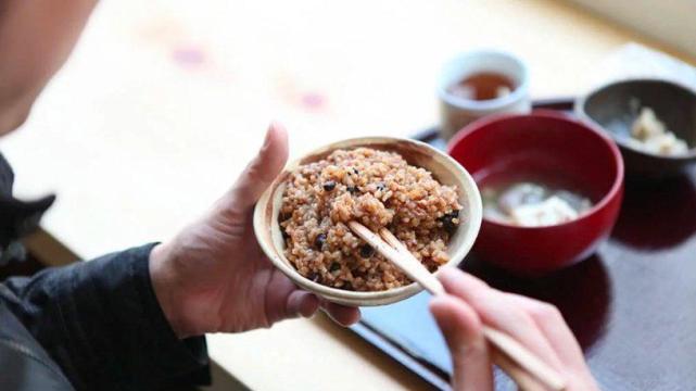 发型 日本爆红“七号餐减肥法”，网友实测一周瘦3kg，木村拓哉也在用