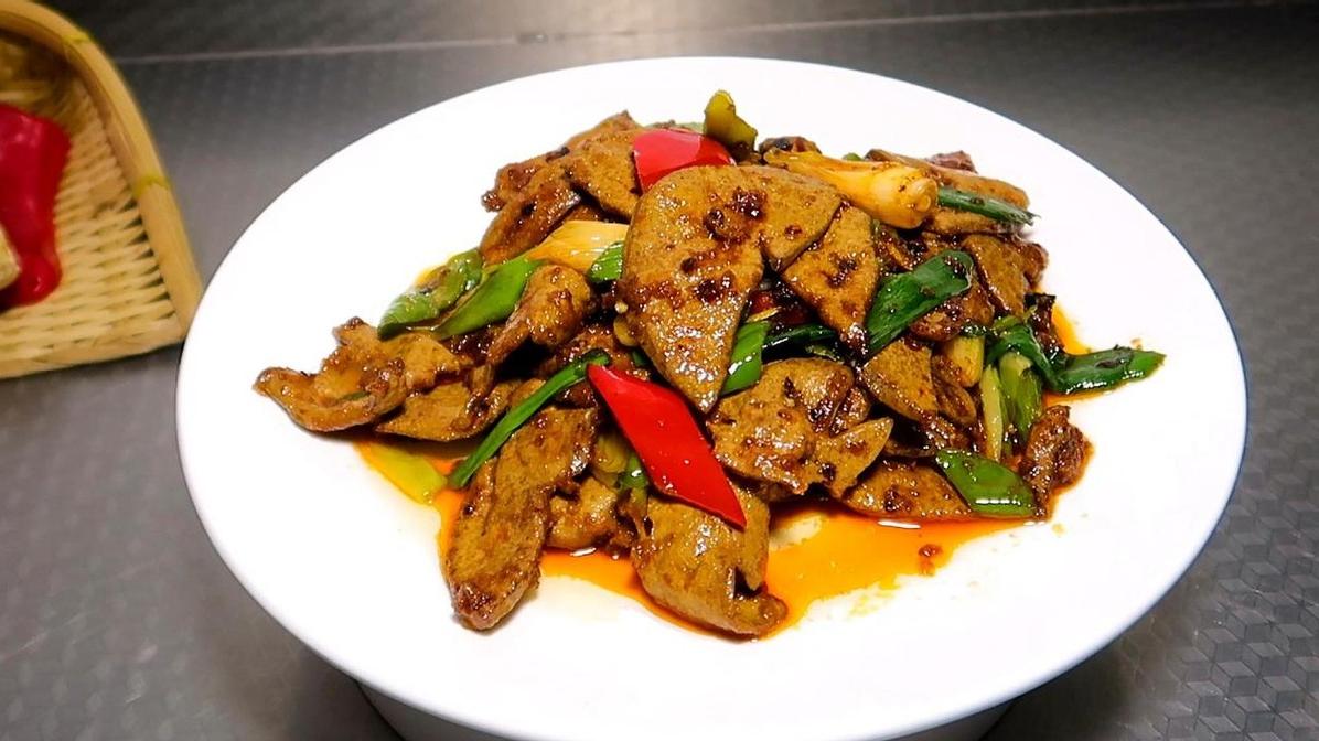 金针菇|猪肝怎么炒才能滑嫩不硬？大厨教你一招，美味又下饭