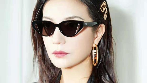 赵主任故事会|“小燕子”从俏皮可爱到声名狼藉！网友：容嬷嬷当初没有扎错人！