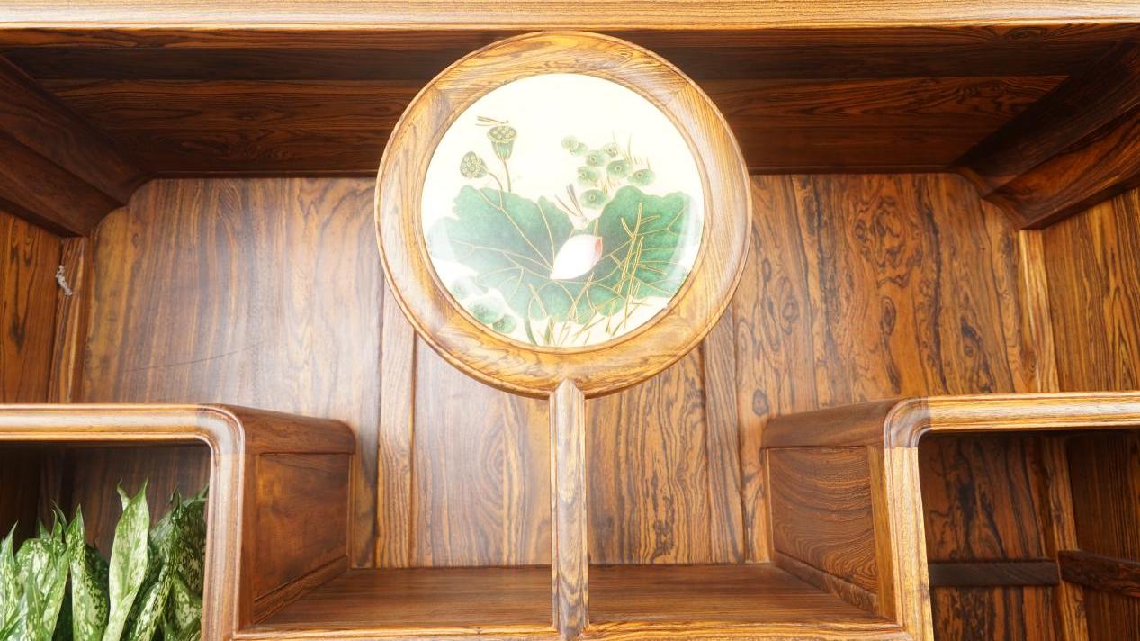 红木家具：红木衣柜的四季保养妙招，你知道多少？