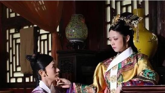 诗妮娜|诗妮娜看过《甄嬛传》吗？侍女上位女装媲美主子，专属徽印都有了