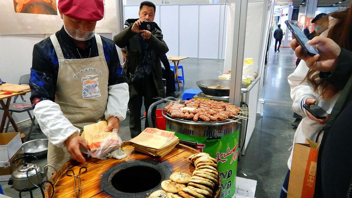 烧饼|全国哪里的烧饼最好吃？吃货推荐，这6个地方的很出名，你馋了吗