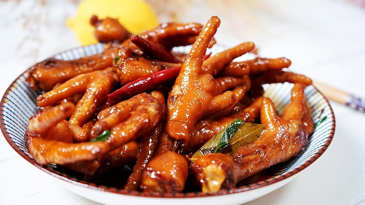 红烧鸡爪|比鸡腿肉还香，一道红烧鸡爪直接让人上头，软糯咸香，堪称美味