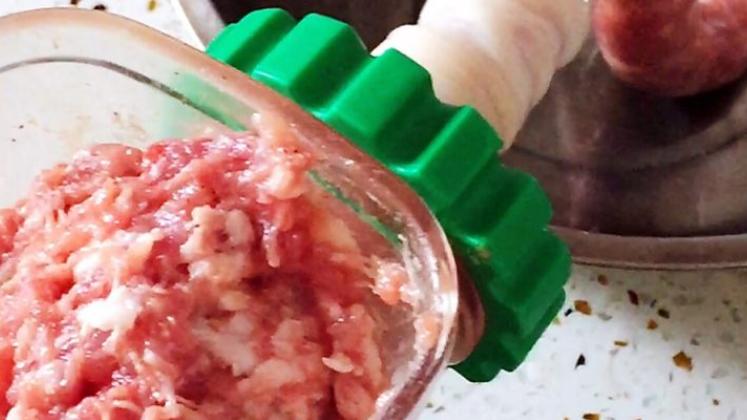 薯条|灌香肠别胡乱加调料，这一点很重要，教你做法，咸度合适味道正宗