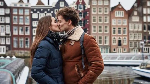 蓝鲸情感|每天下班回家女友总会无理取闹，我现在很想分手怎么办？