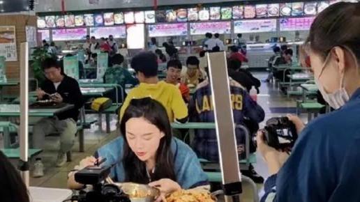 水果|笑出了鹅叫，10个东北人，5个在做美食探店：上班是不可能上班的
