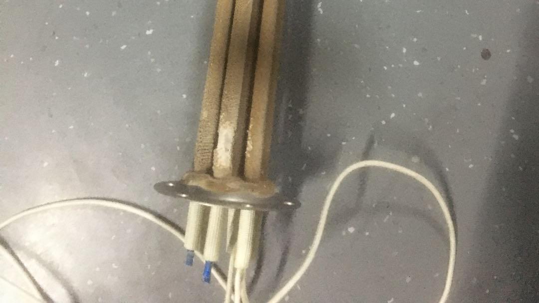 厨房设备的好用与否，平时的保养是关键，设备保养的水垢问题