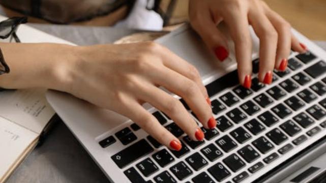 |难以出人头地的中年人，会有这三个硬伤，很难富贵