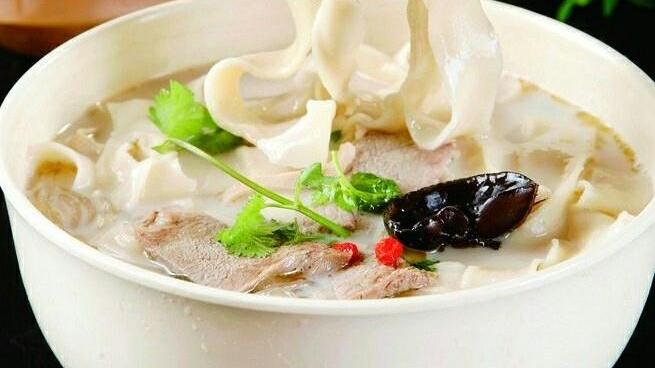 饼干|大厨解密价值五万三十年熬羊汤的技术，烩面的灵魂料油和底料配方