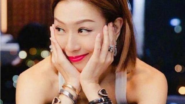 薇娅|郑秀文自述：跑步10年，每天8公里，是运动救了我
