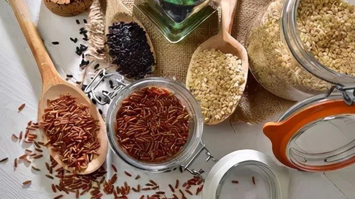 纹身 一吃饭就发胖，少吃米饭和少吃猪肉，究竟哪一个更利于减肥？