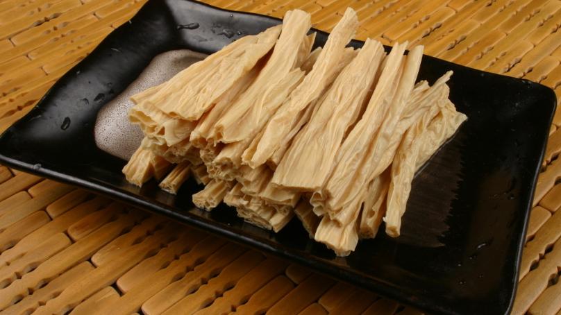 腐竹|泡发腐竹最忌直接用水泡，厨师教你1招，快速泡开，不夹生还筋道