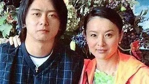 情感维护|李赛凤撞脸张柏芝与郑爽两大明星，这话说得有些颠倒了