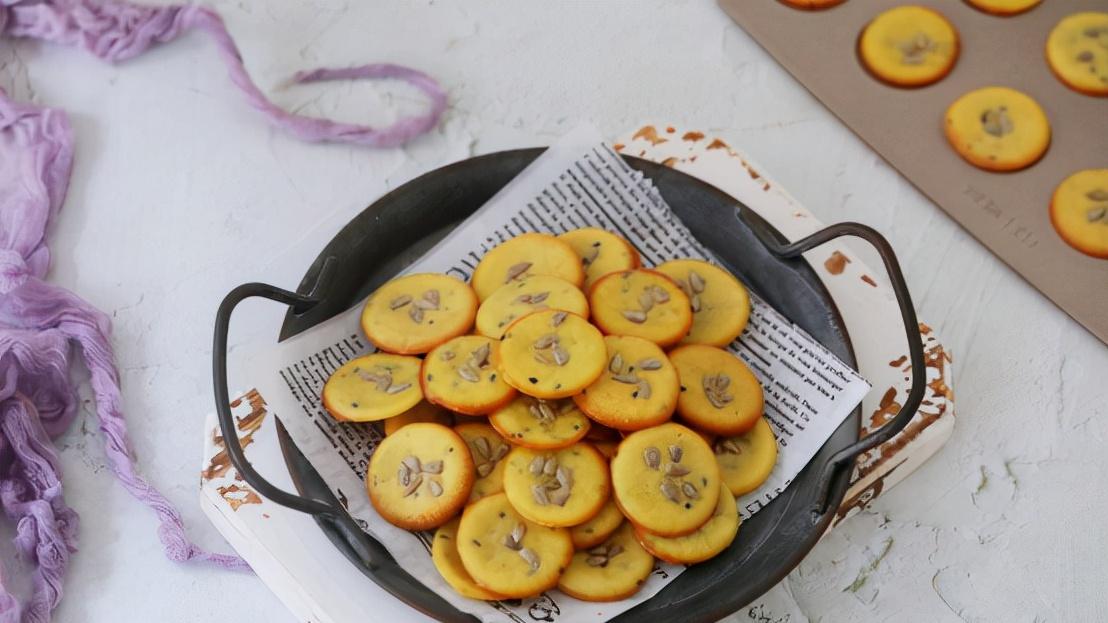 面包|比锅巴还酥脆的饼干，简单易做，低糖低油更健康