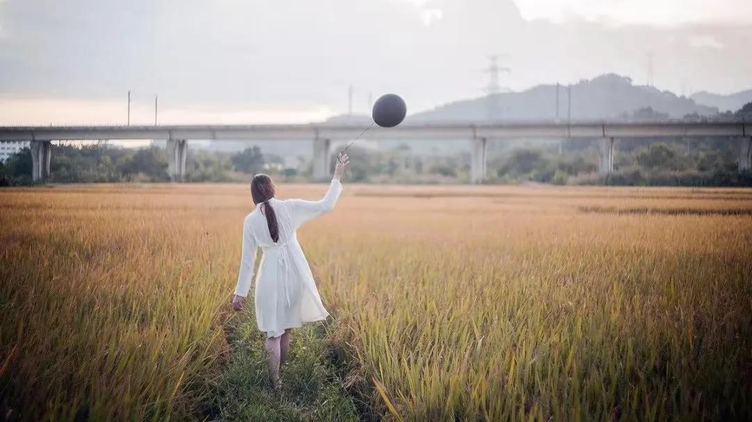 丁先生和黄小姐|人生三大乐事：有钱、独处、读书