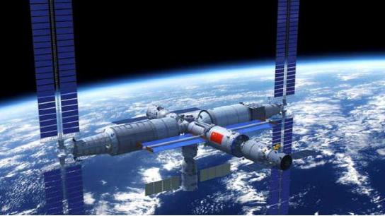 国际空间站 放弃传统化学燃料，中国空间站太大胆？实战证明，离子电推已逆