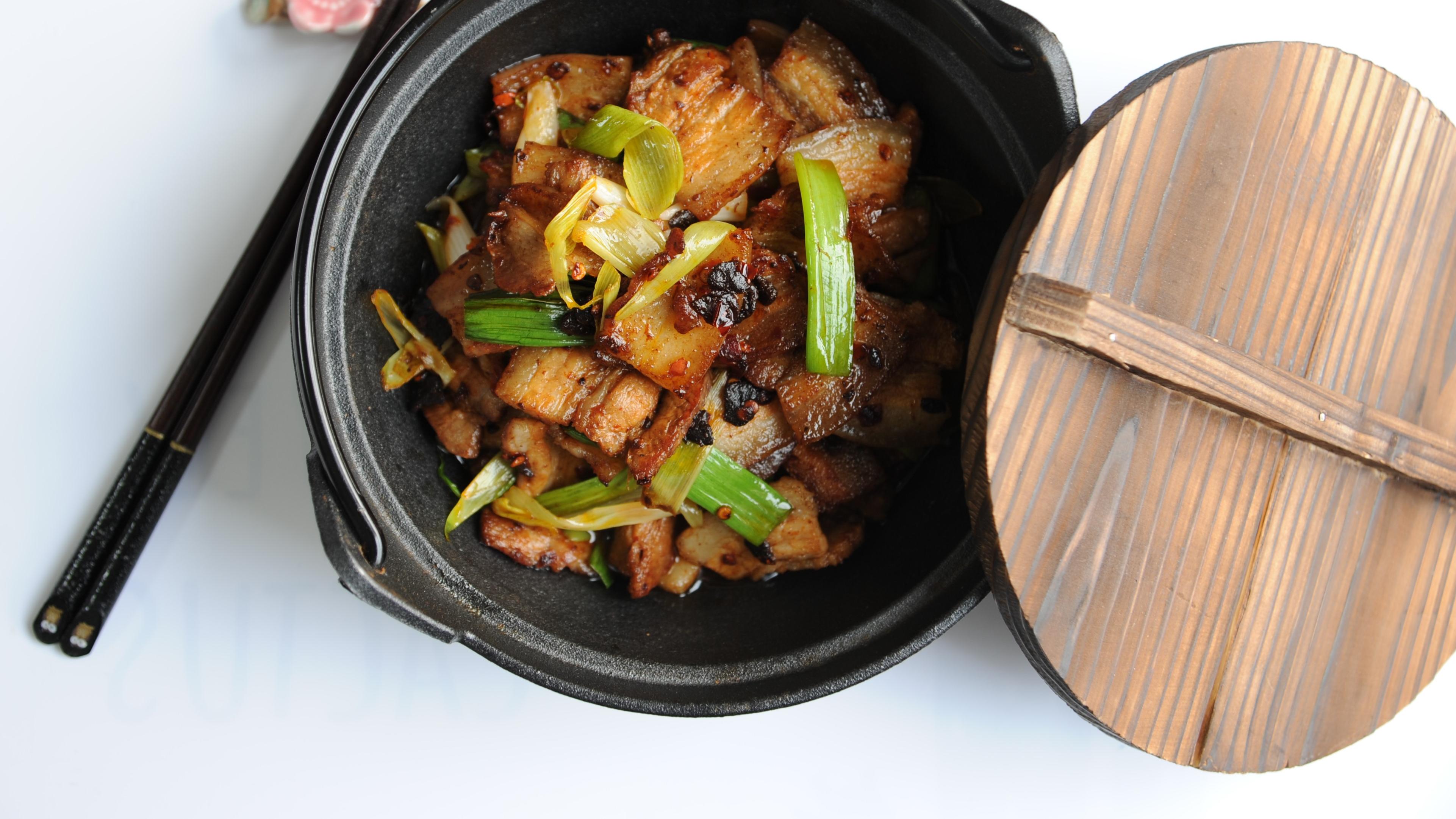 五花肉|家常回锅五花肉，肥而不腻，解馋下饭，看着就有食欲