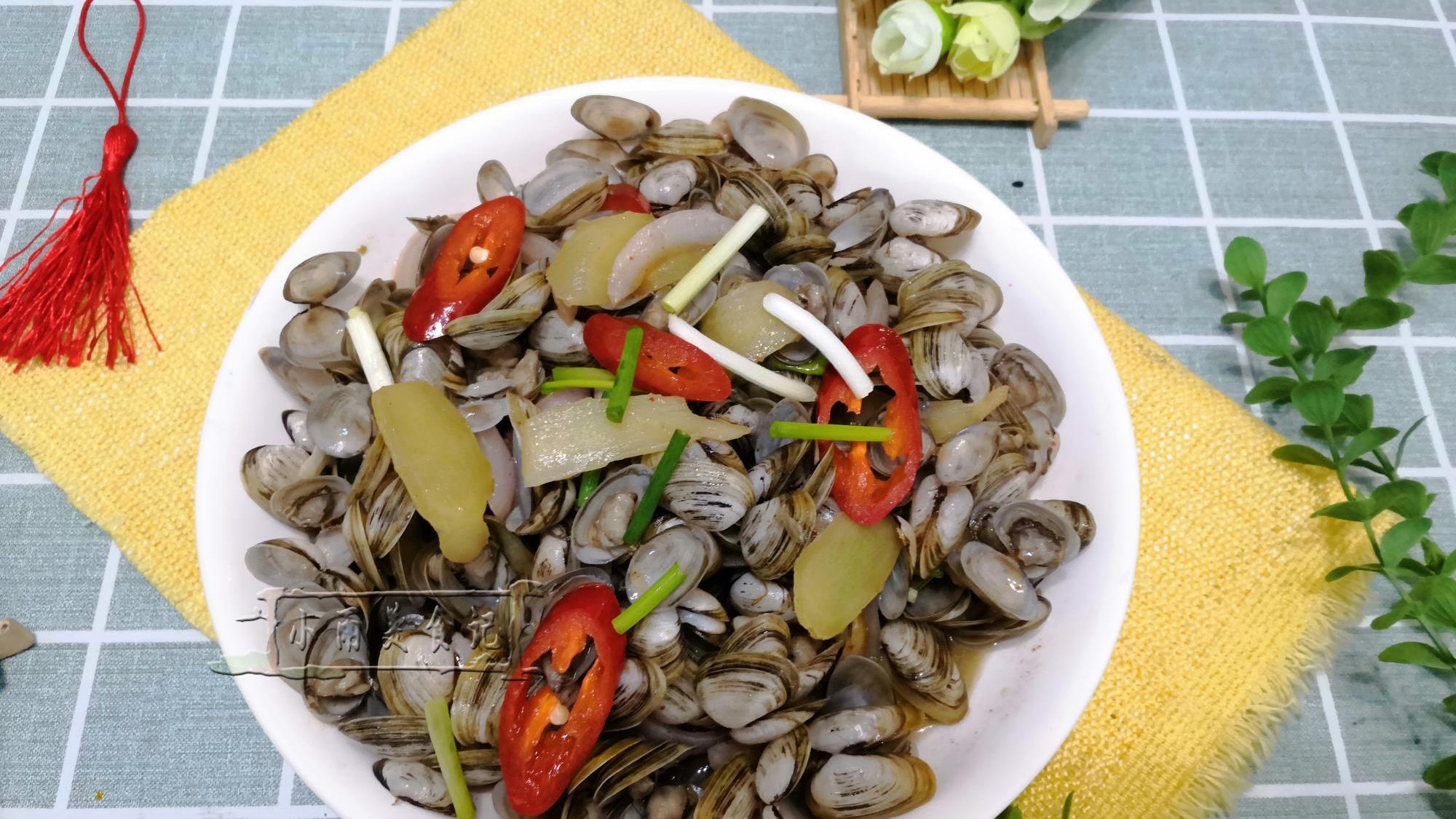 鲶鱼|三伏天，吃它正当时，8块钱1斤，炒一炒5分钟就上桌，越吃越有味
