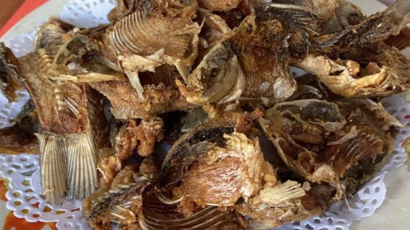 饺子|青岛只有5张桌子的小店，专卖淡水鱼水饺，全市独一份等1h才吃上