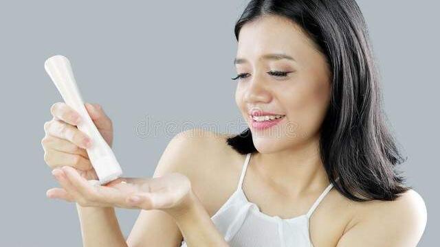 护肤 早晚3步懒人护肤法，经济又方便，为奔4女生定制，让皮肤光滑细腻