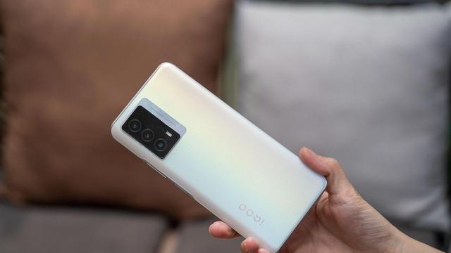 高通骁龙|为何如此便宜？5000mAh、骁龙778G强芯，8+256G竟不足两千