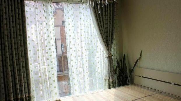 老婆不听劝买圆形床，搞得跟主题酒店一样，让我怎么带朋友回来？