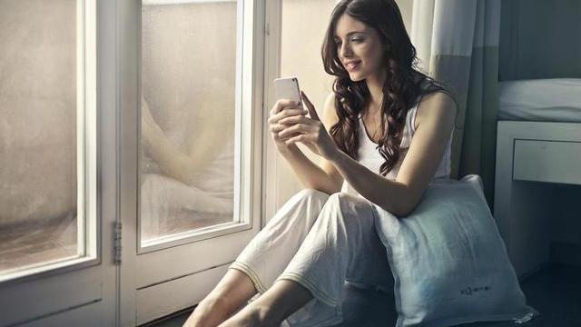 叶桃之 分手后，劝你别随便删除前任的微信