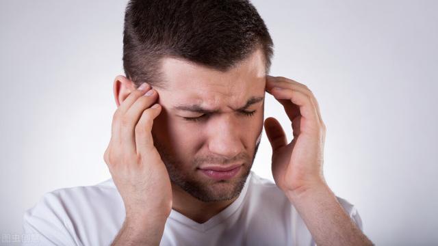 九月识情馆 男人看似不经意的三种表现，说明他已经喜欢上你了