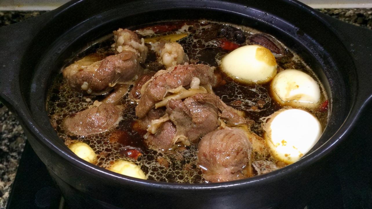 酸菜|一道经典的下酒菜，卤煮的味道很香，特别解馋