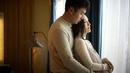 情感心灵守护 怎样跟女生聊天才能让她感兴趣