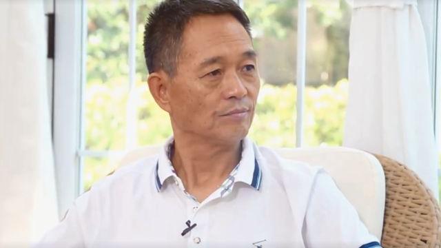 火锅|47岁地理老师，买下“天下第一大火锅”，20年后，拥有千家火锅店
