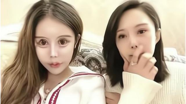 红粉宝宝：曾花400万整容200多次，如今只能坐轮椅，男友也弃她而去