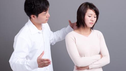 筱筱漫谈情感|离婚一年，那个只会伸手要钱的前妻突然对我开放朋友圈，我崩溃了