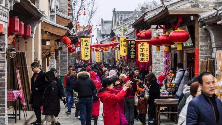 东南亚旅游 越南贴出中文标语，针对性极强！“巴铁”也跟风使用