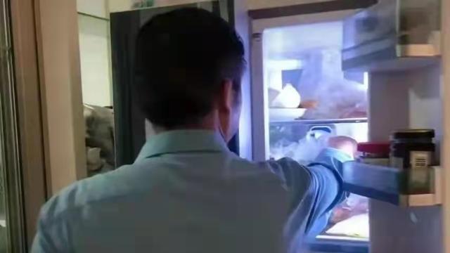 杭州|姚爸给孩子做饭，牛肉丸特意不放辣，田静彻底成了甩手掌柜