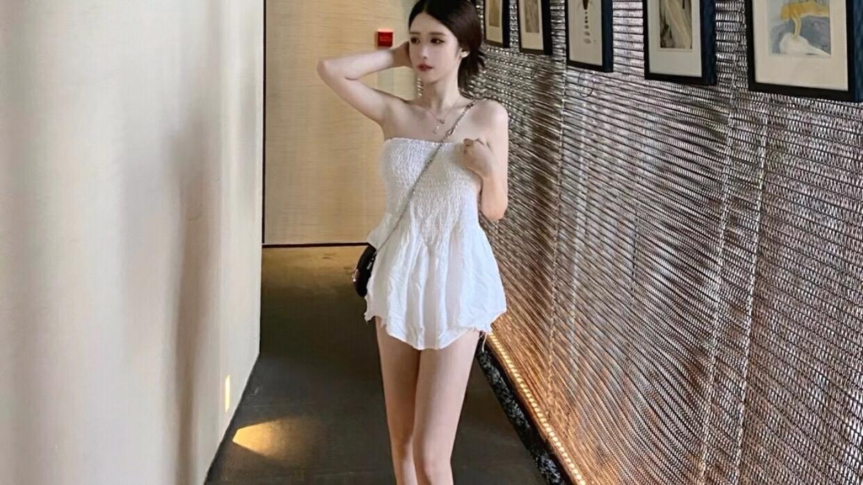 小妮的故事 有些女孩子明知没有结果，却还想着对方！