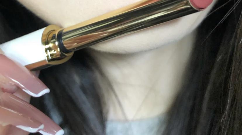 口红|完全不挑皮的口红色号推荐：这些口红颜色，轻松营造高级心机妆感