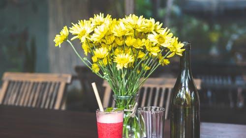 凌小麦 人不瞎想，心就不烦，一念放下，万般自在