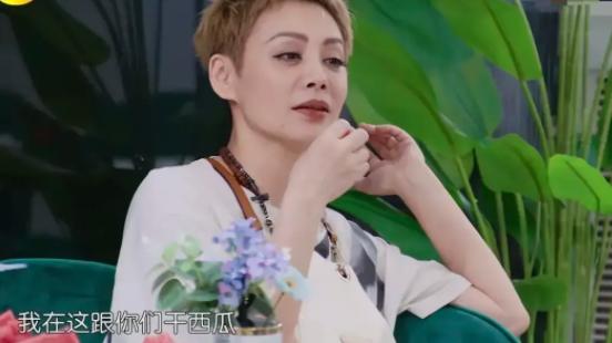 黄晓明|黄晓明“暴饮暴食”大口吃火锅，宁静的做法才是真减肥