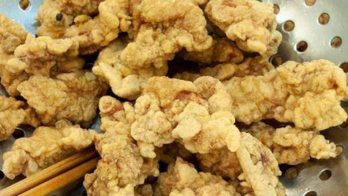 苹果|炸酥肉只加面粉，难怪回软快！教你正确做法比例，酥脆不回软