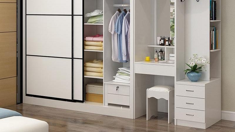 龙吟师傅讲解把衣柜放在卧室里的注意事项