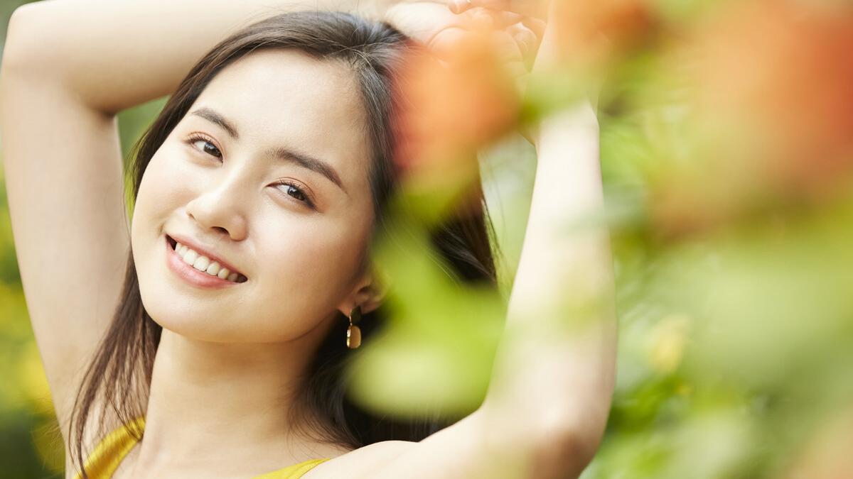 情感故事糖糖 结婚不到1个月，妻子卷钱跑了，15年后才发现她结过婚